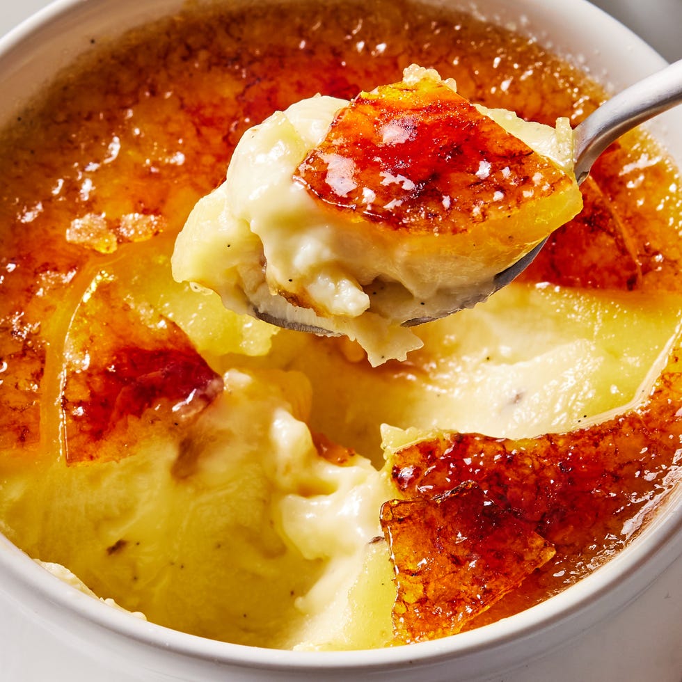 creme brulee with cream egg sugar and vanilla bean