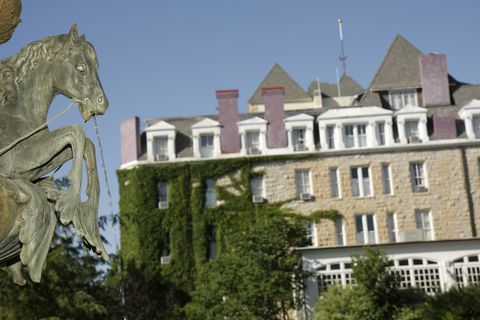 crescent hotel ghost tours