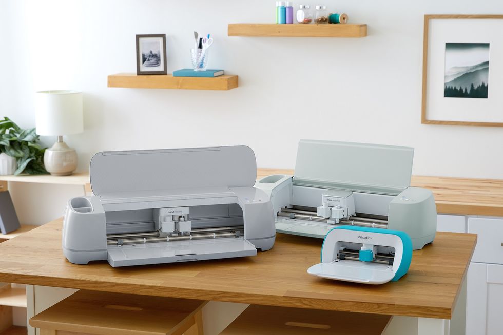 Purchasing a Cricut Maker 3 for a savvy crafter who is new to