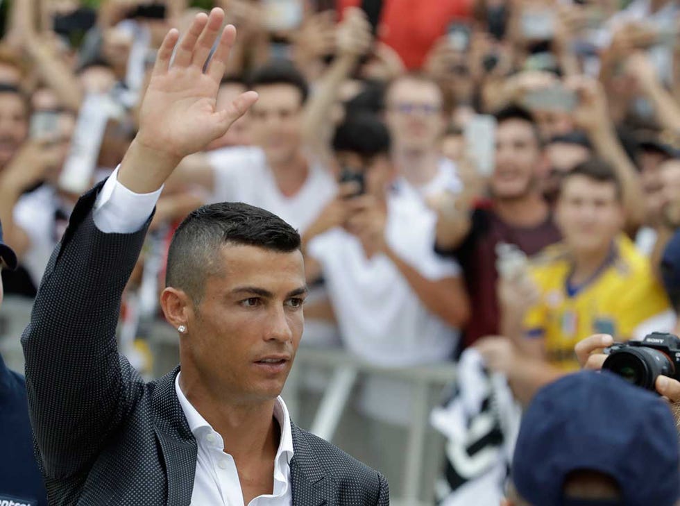 Cristiano Ronaldo Turin, baño de multitudes
