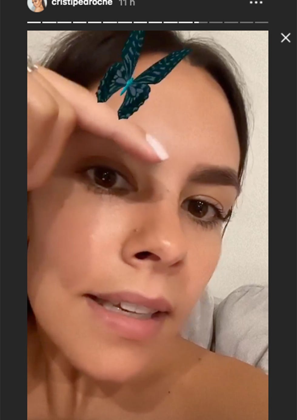 cristina pedroche cuenta su secreto para tener unas cejas perfectas la presentadora se tiñe las cejas, no porque tenga canas, sino para hacerlas más pobladas y definidas
