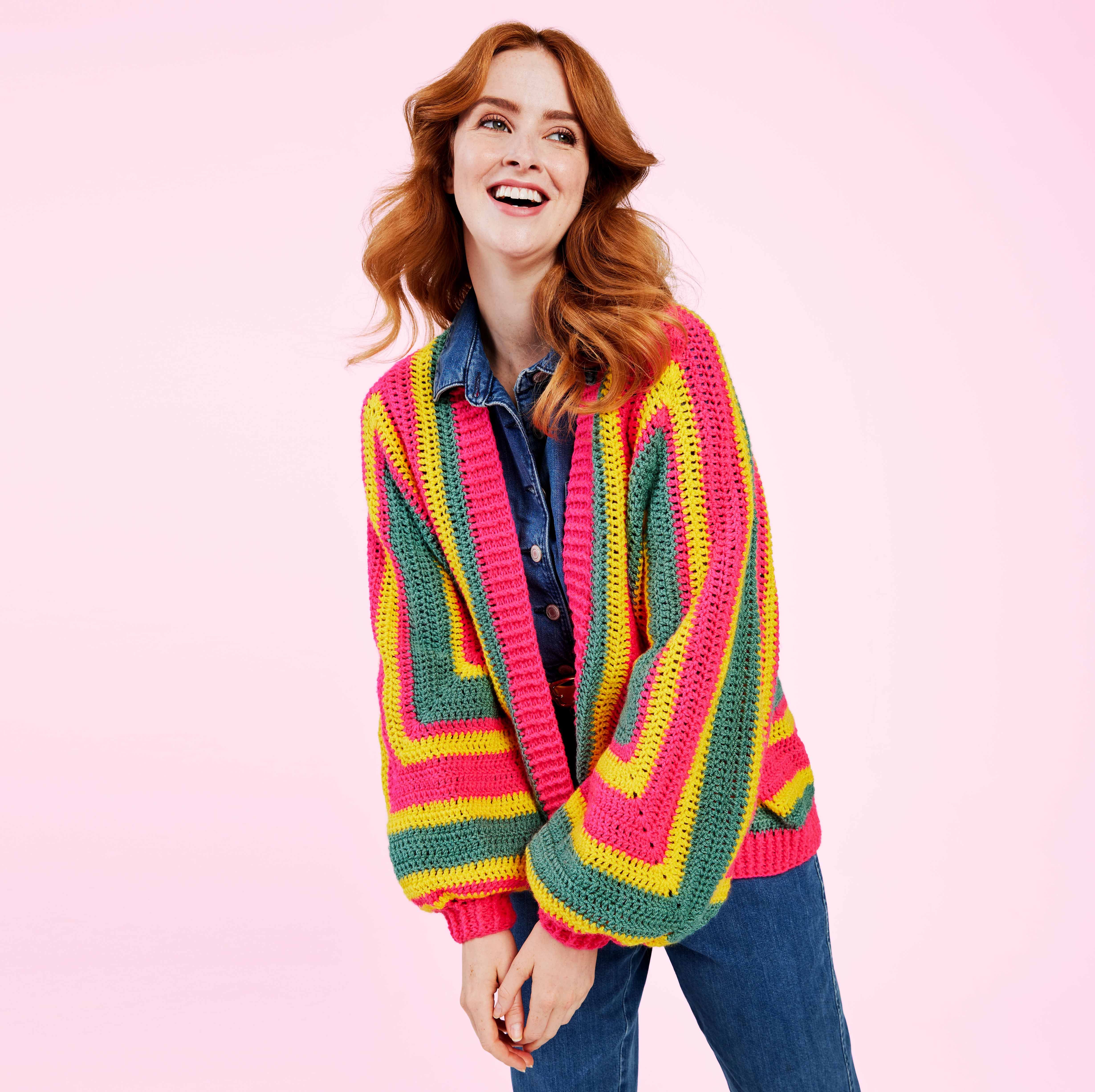 Free crochet pattern to make a colourful cardigan