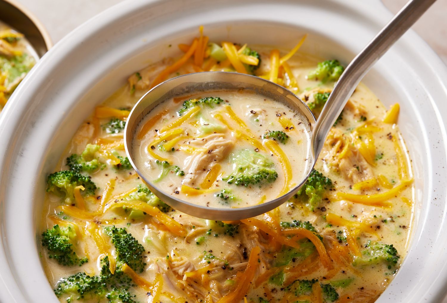 Crock Pot Cheesy Chicken Broccoli Soup