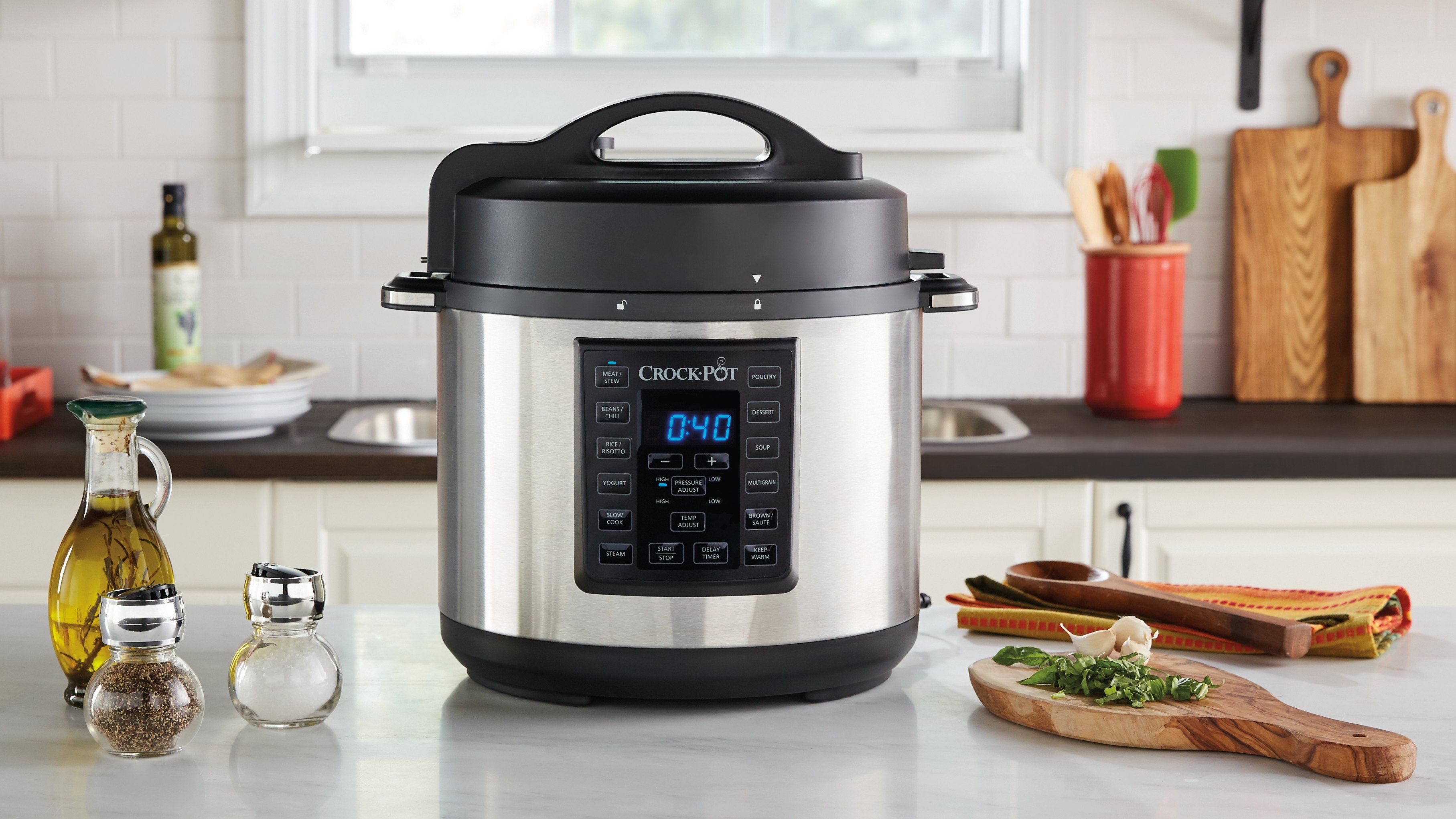 Shoppers rush to buy $360 slow cooker scanning at the checkout for just  $199.99