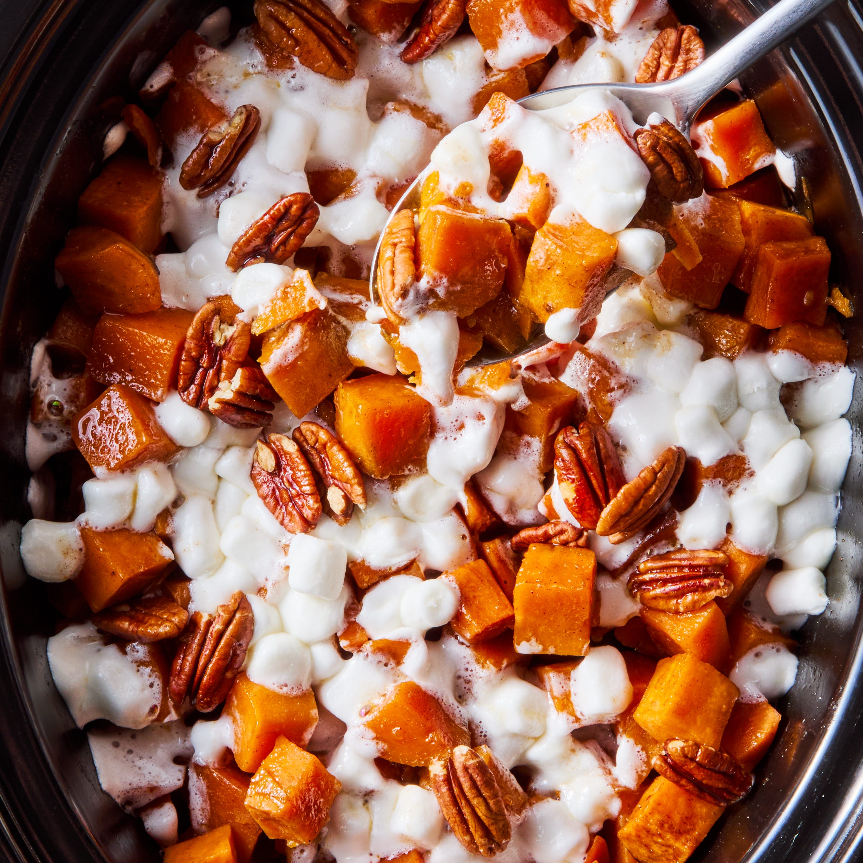 51 Best Christmas Casseroles - Easy Holiday Bakes