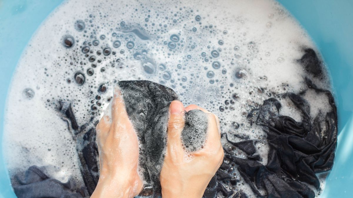 preview for The Truth About Tiktok's 'Laundry Stripping' Trend