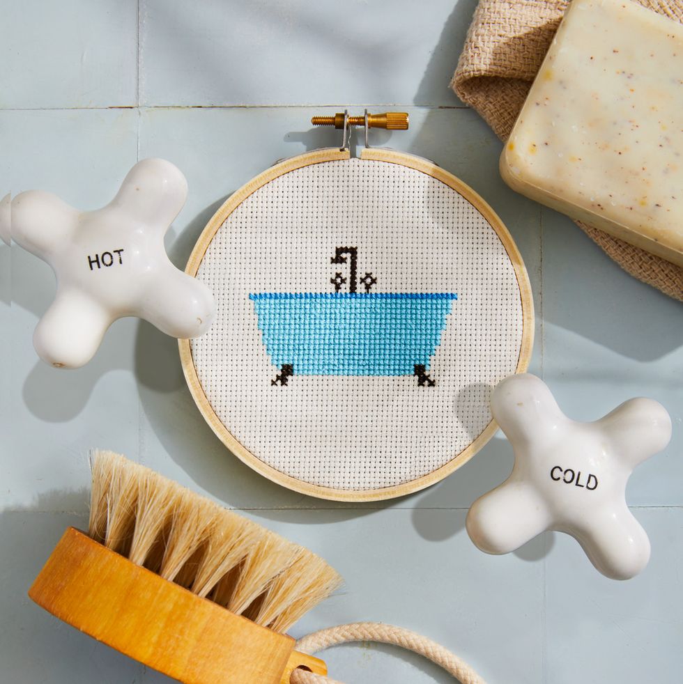 bathtub cross stitch, countrylivingcomcross stitch