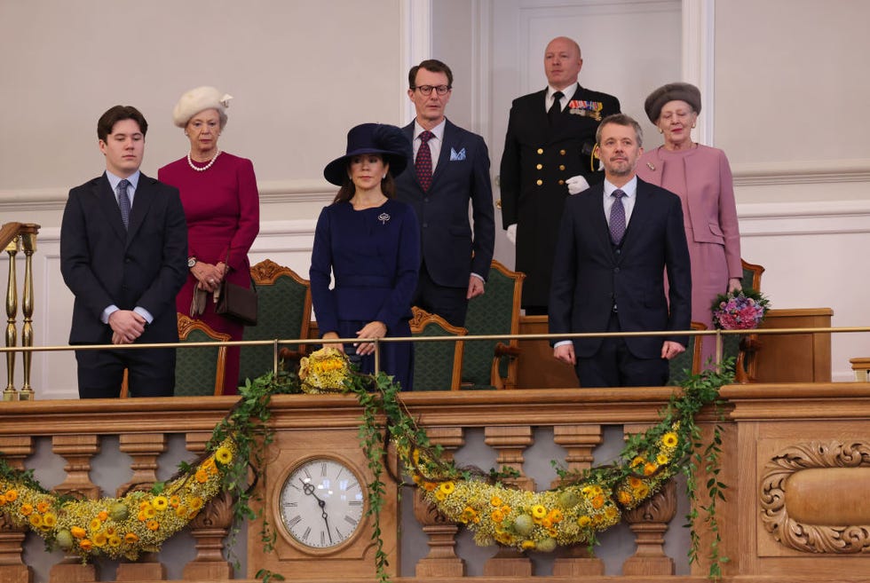 la familia real danesa en el parlamento
