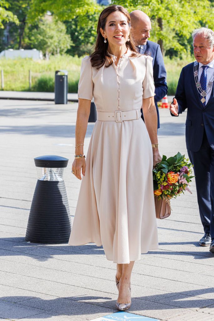 10 rules of elegant midlife style, courtesy of Crown Princess Mary of  Denmark