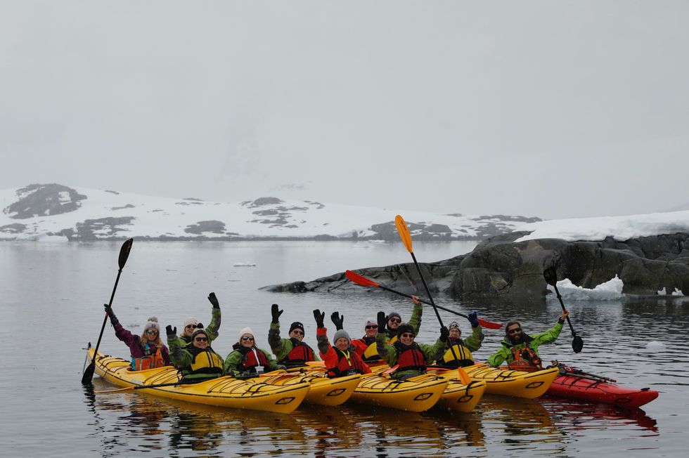 crusing with susan calman s3 ep6 and 7 argentina and antarcticasusan and kayaking group in kayaks off the ship