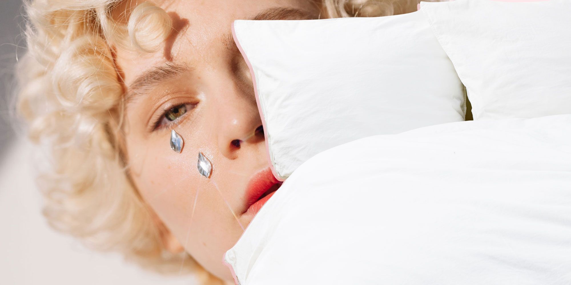 4 Reasons Why You Cry During Sex — Is Crying During Sex Normal? pic