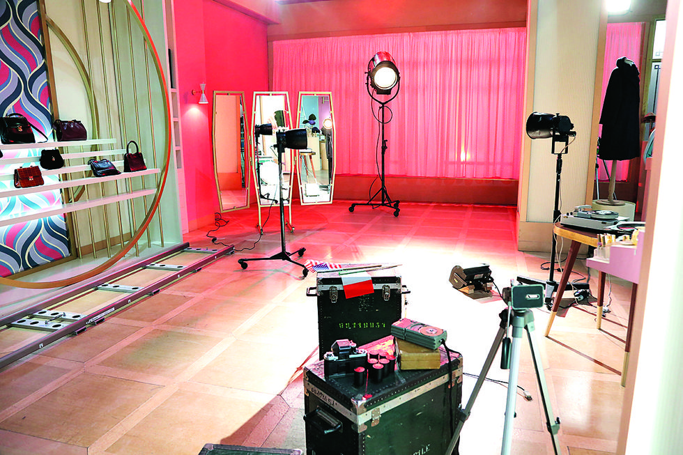 una fotografia di un ambiente del set di "il paradiso delle signore"