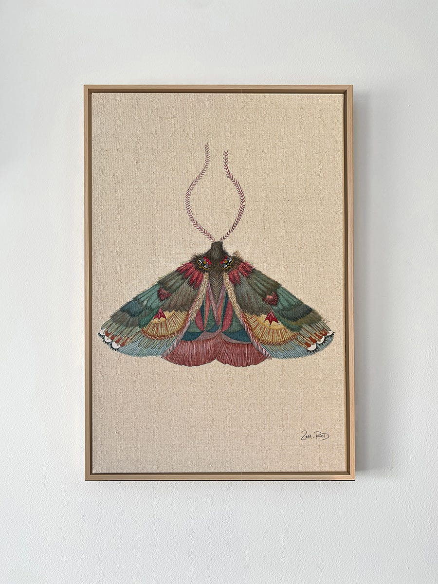 cuadro de mariposas de acuarela y tinta sobre lino en color beis