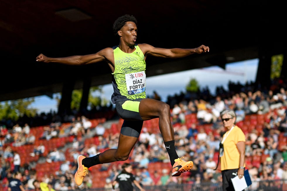 jordan diaz en la liga de diamante de atletismo