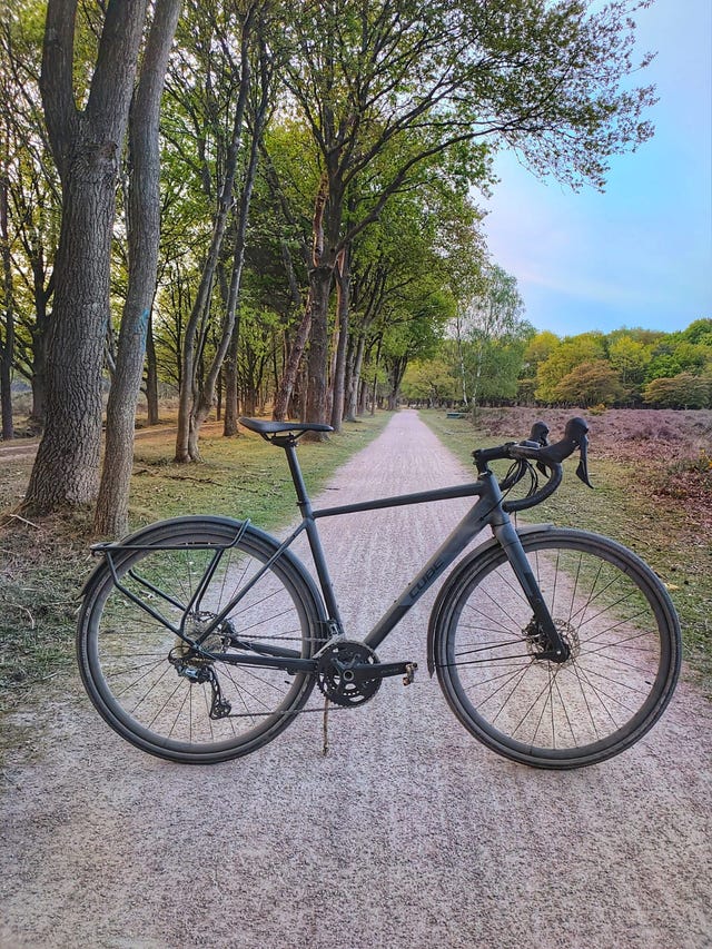 Cube nuroad race fe gravel bike 2019 sale