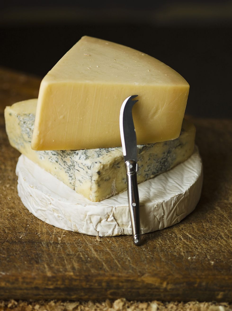 cuchillo de queso con dos puntas