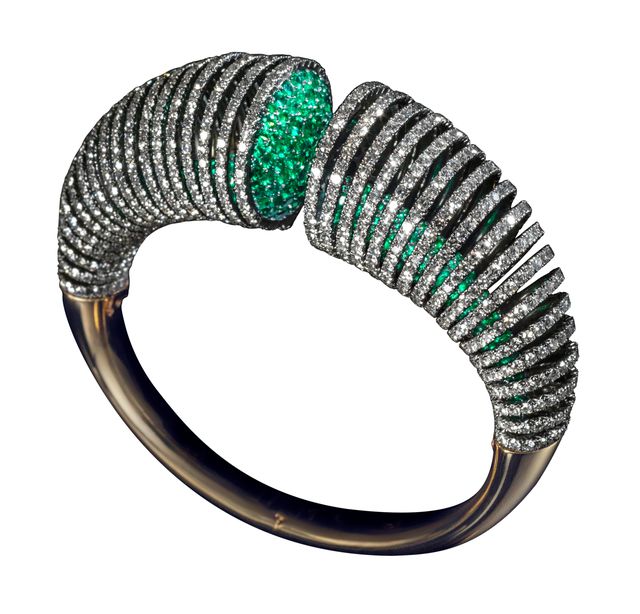Jewellery, Bracelet, Fashion accessory, Turquoise, Turquoise, Bangle, Ring, Emerald, Gemstone, Silver, 