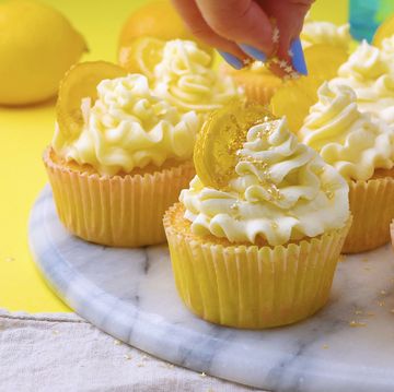 best cupcake recipes gin and prosecco lemon drizzle cupcakes
