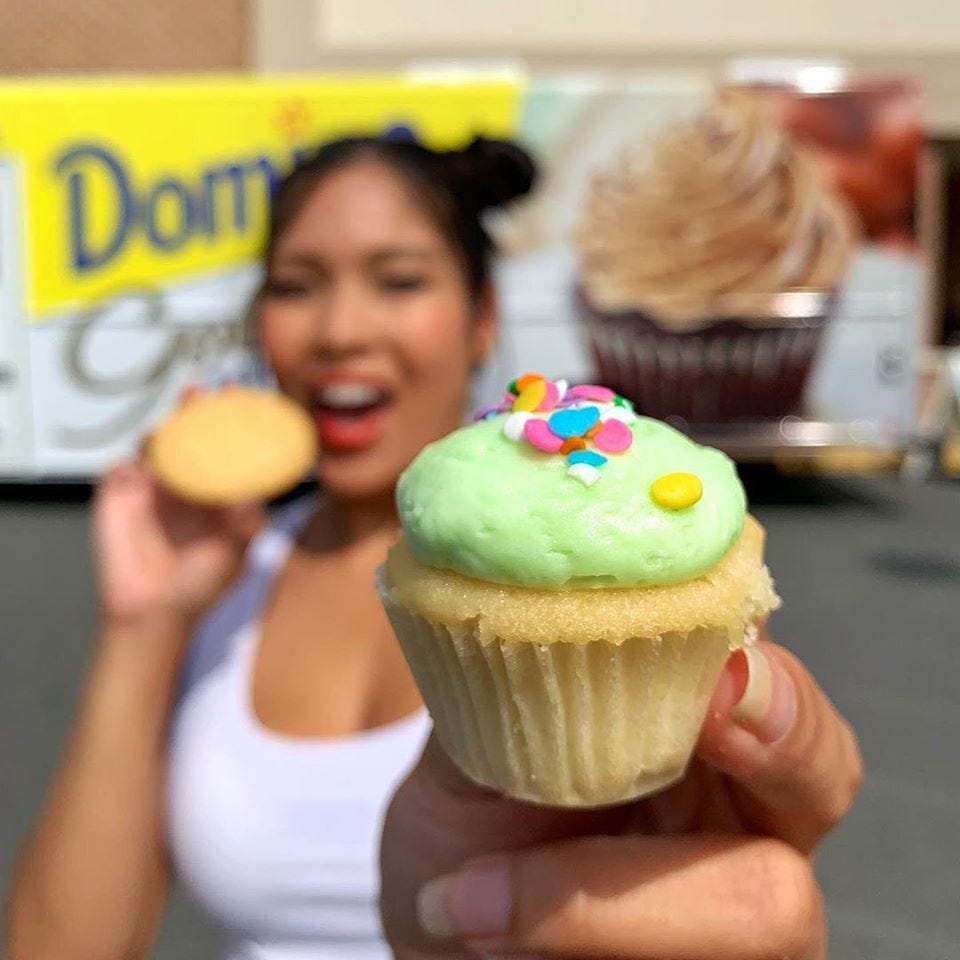 Cupcake, Food, Buttercream, Icing, Baking, Cake, Dessert, Sweetness, Cake decorating, Baking cup, 