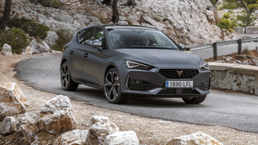 cupra-leon-2-0-tsi-245-cv-dsg-1-1620389993.jpg