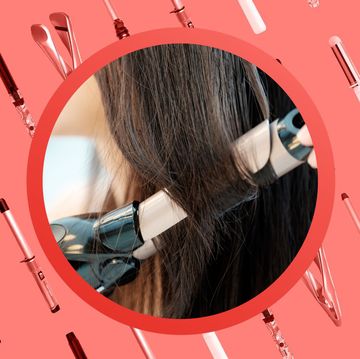 using curling iron on long brown hair