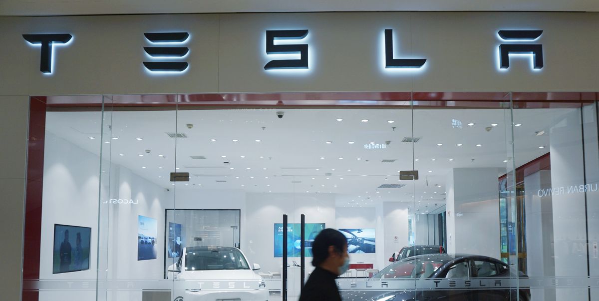 Tesla Stock Tanked in 2022; Now They’re Offering $7500 Discounts