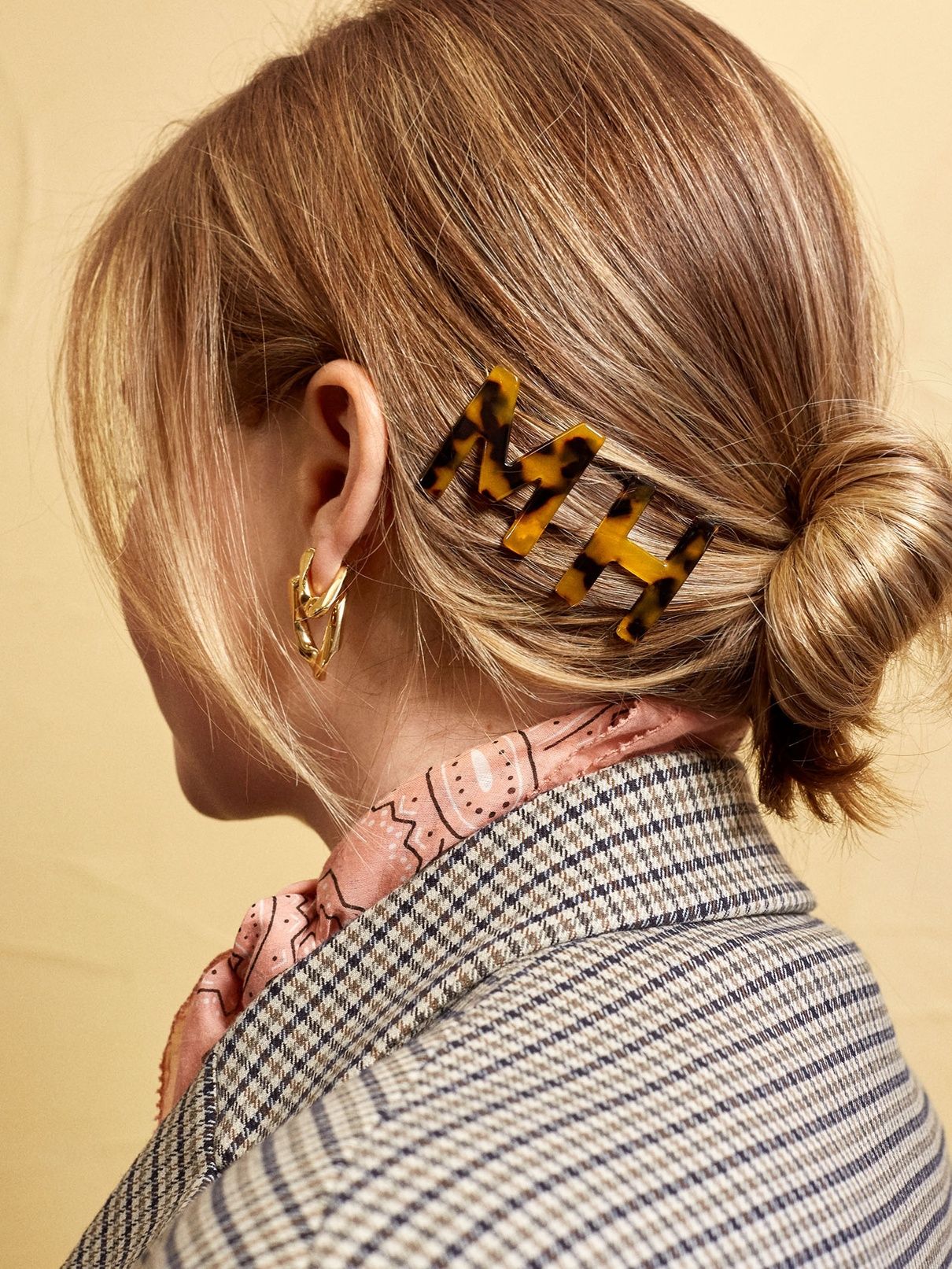 7 Chic and Stylish Hair Clip Hairstyles  Lange Hair