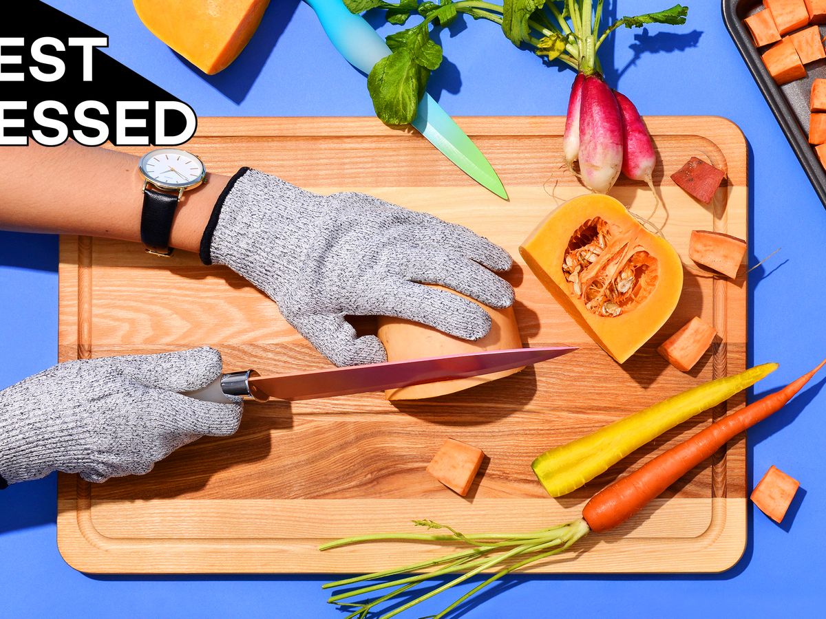 Cutting Through Cut Resistant Gloves 