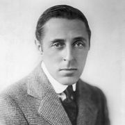 D W Griffithcirca 1925: David Wark Griffith (1875 - 1948), American film director. He was born in Kentucky and started as a short story writer and actor before embarking on films such as 'The Birth Of The Nation'. (Photo by General Photographic Agency/Getty Images)