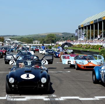 goodwood revival 2023 cars at starting line