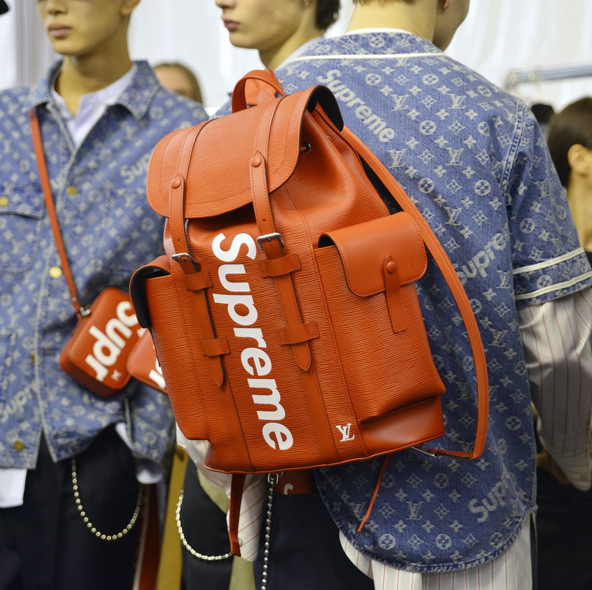 Scenes From the Louis Vuitton x Supreme Pop-up in Los Angeles – WWD
