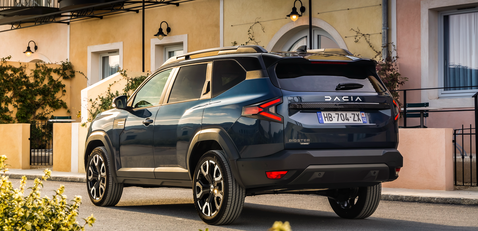dacia-bigster-journey-2025-03-67e509c6f2218.png