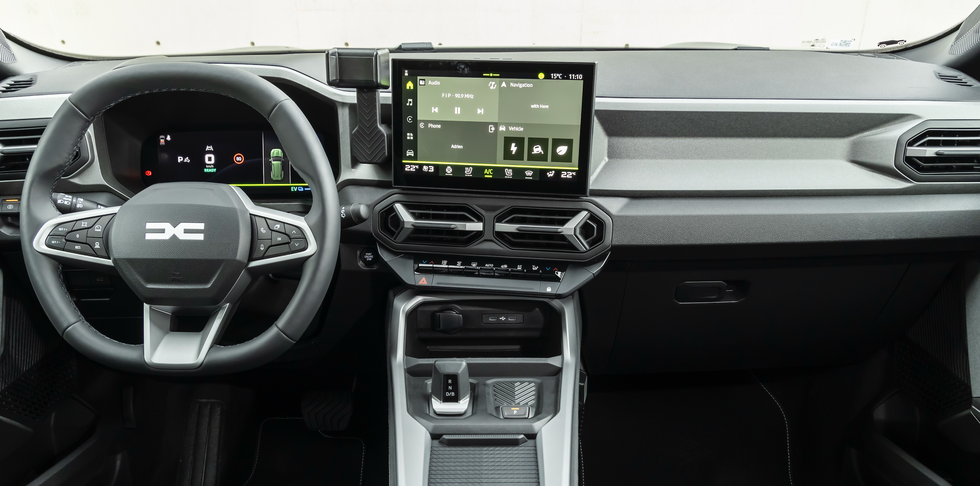 dacia-bigster-journey-2025-24-67e509d7c702a.png