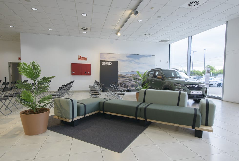 dacia-nuevo-concesionario-2-65007625ce056.jpg