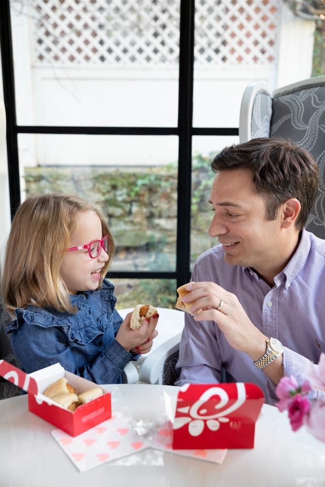 Child, Sharing, Toddler, Eating, 