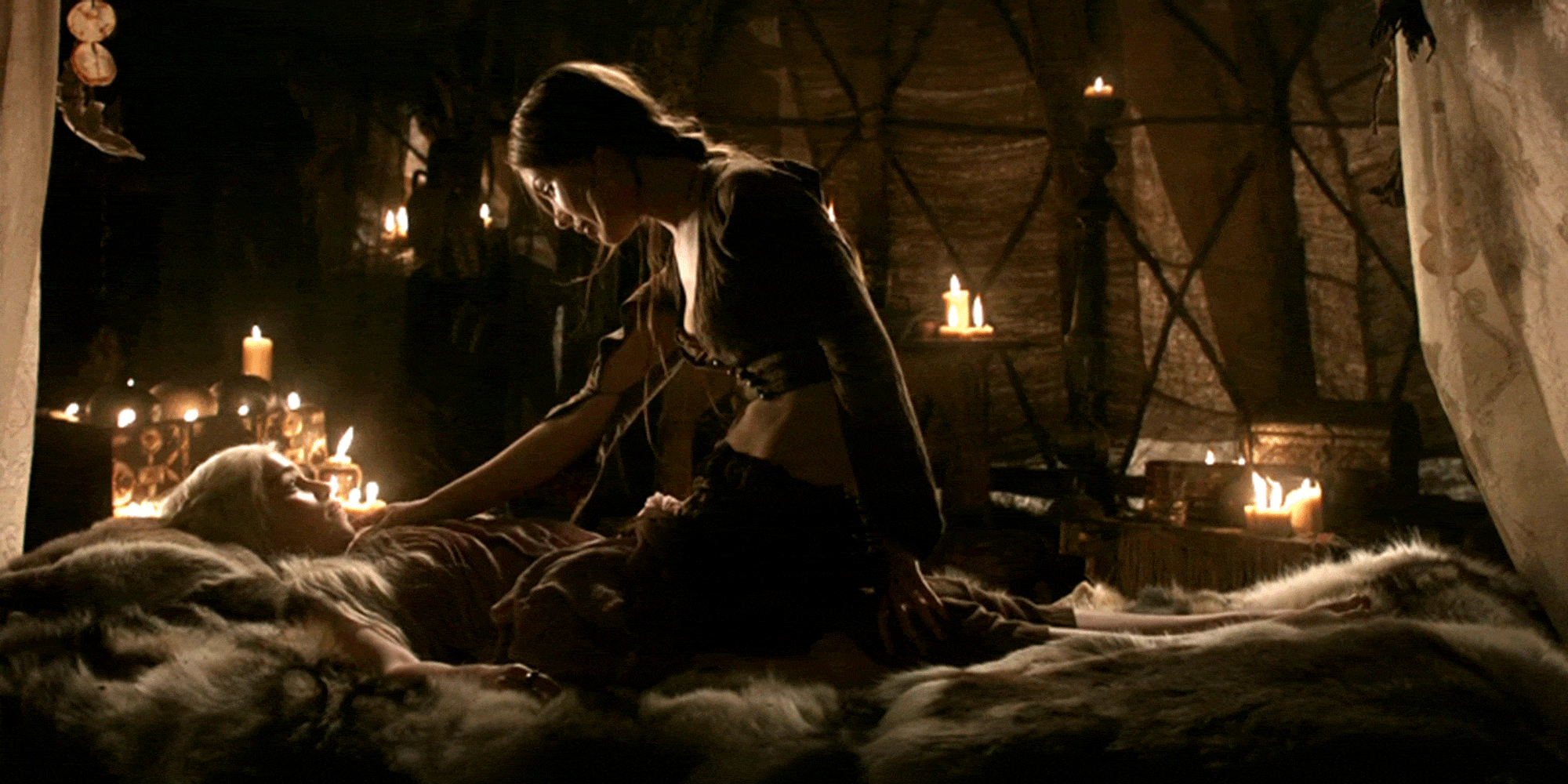Daenerys targaryen sex scene gif