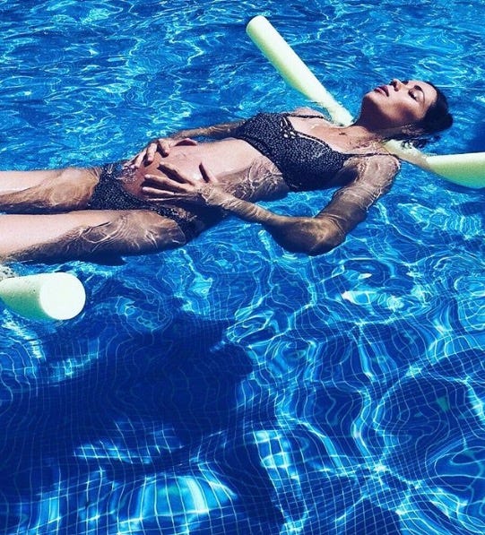 Swimming pool, Water, Swimming, Recreation, Fun, Leisure, Backstroke, Swimmer, Swimwear, Games, 