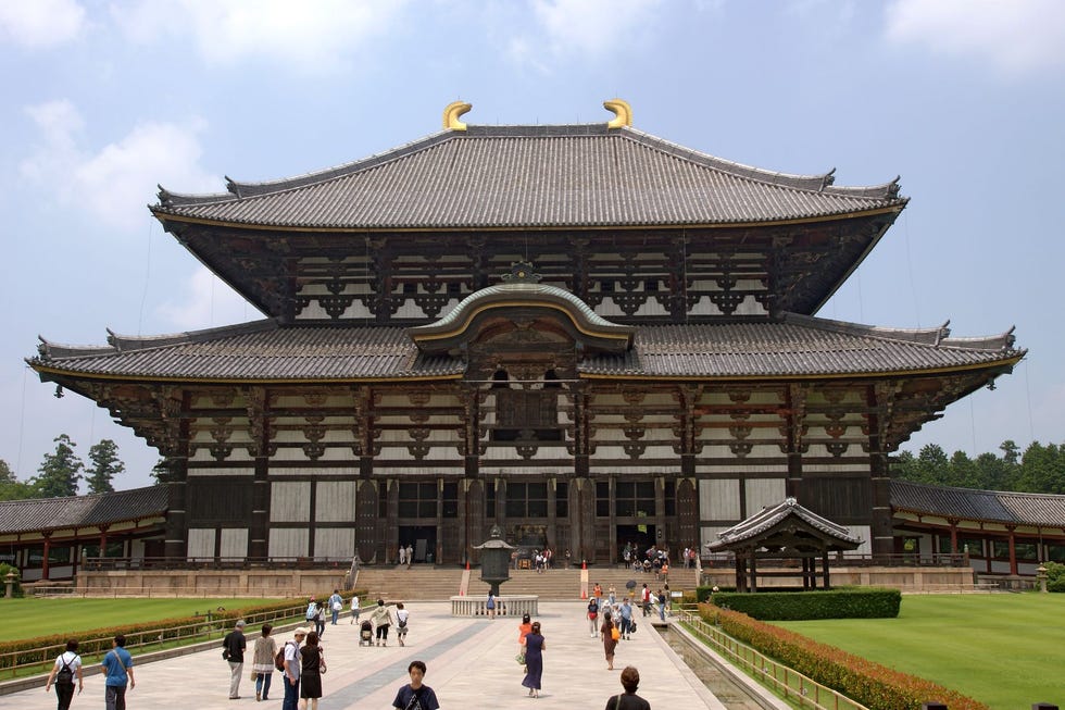 de centrale hal van de todai ji tempel in nara in japan