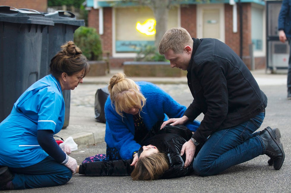 embargoed 240225 2000 kit, david, shona, coronation street