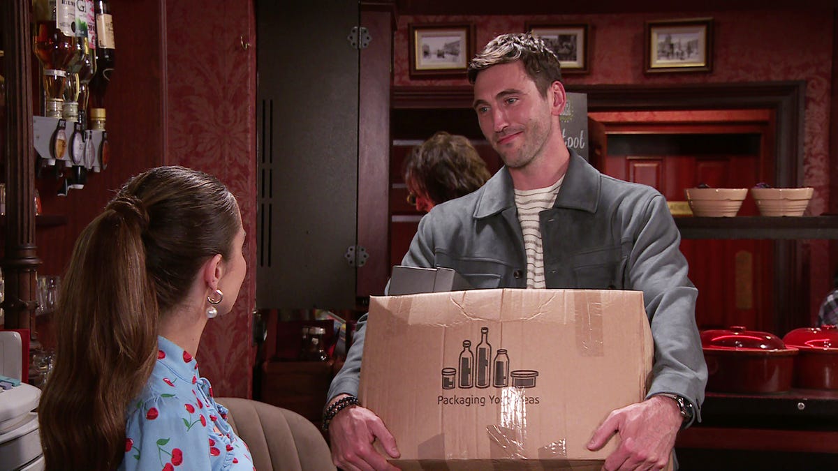 Coronation Street spoilers - Kit Green to blackmail Beth Tinker