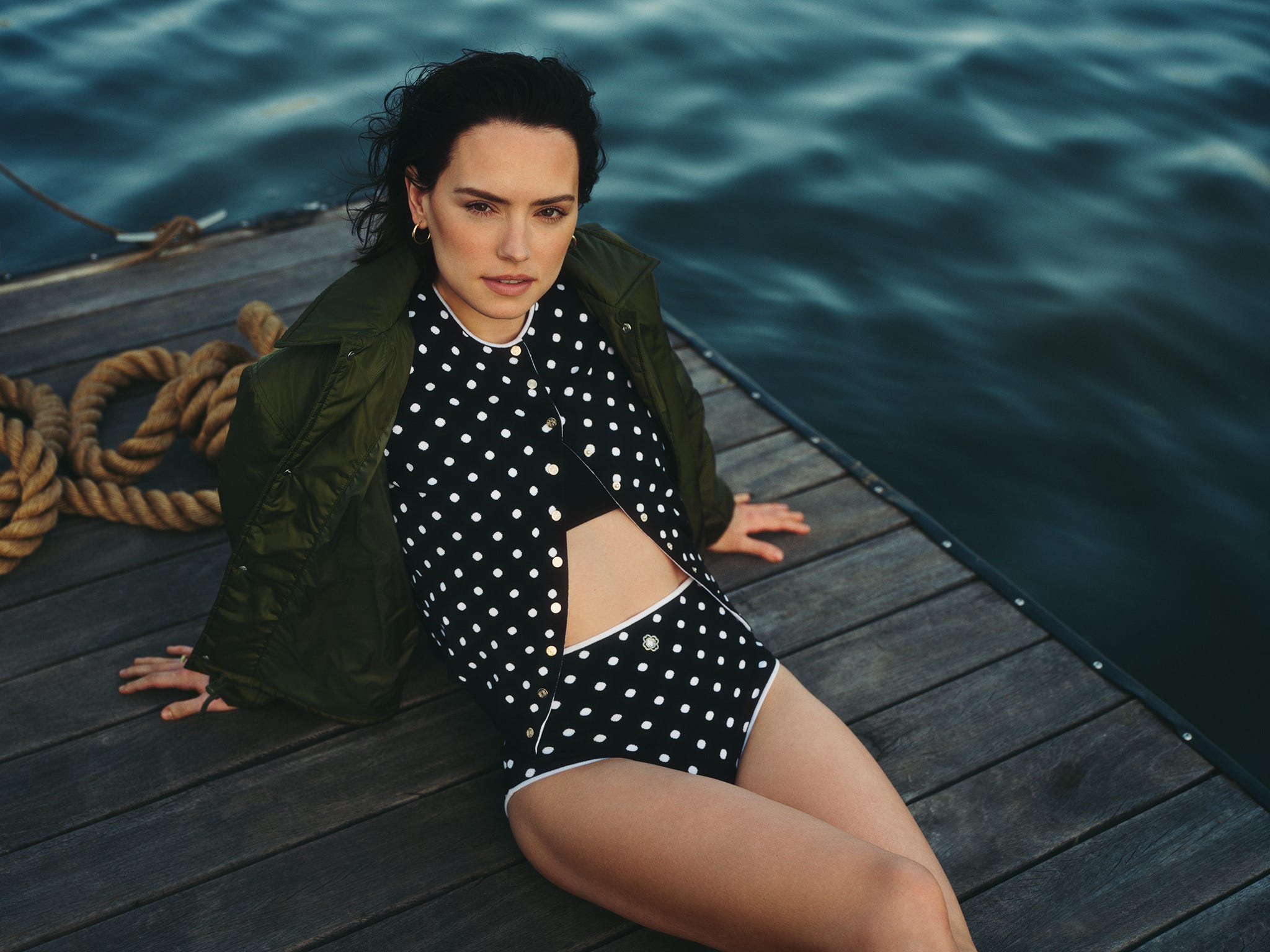 daisy-ridley-polka-dots-66a19b6e6d288.jpg?crop=1.00xw:0.756xh;0,0.0363xh&resize=2048:*