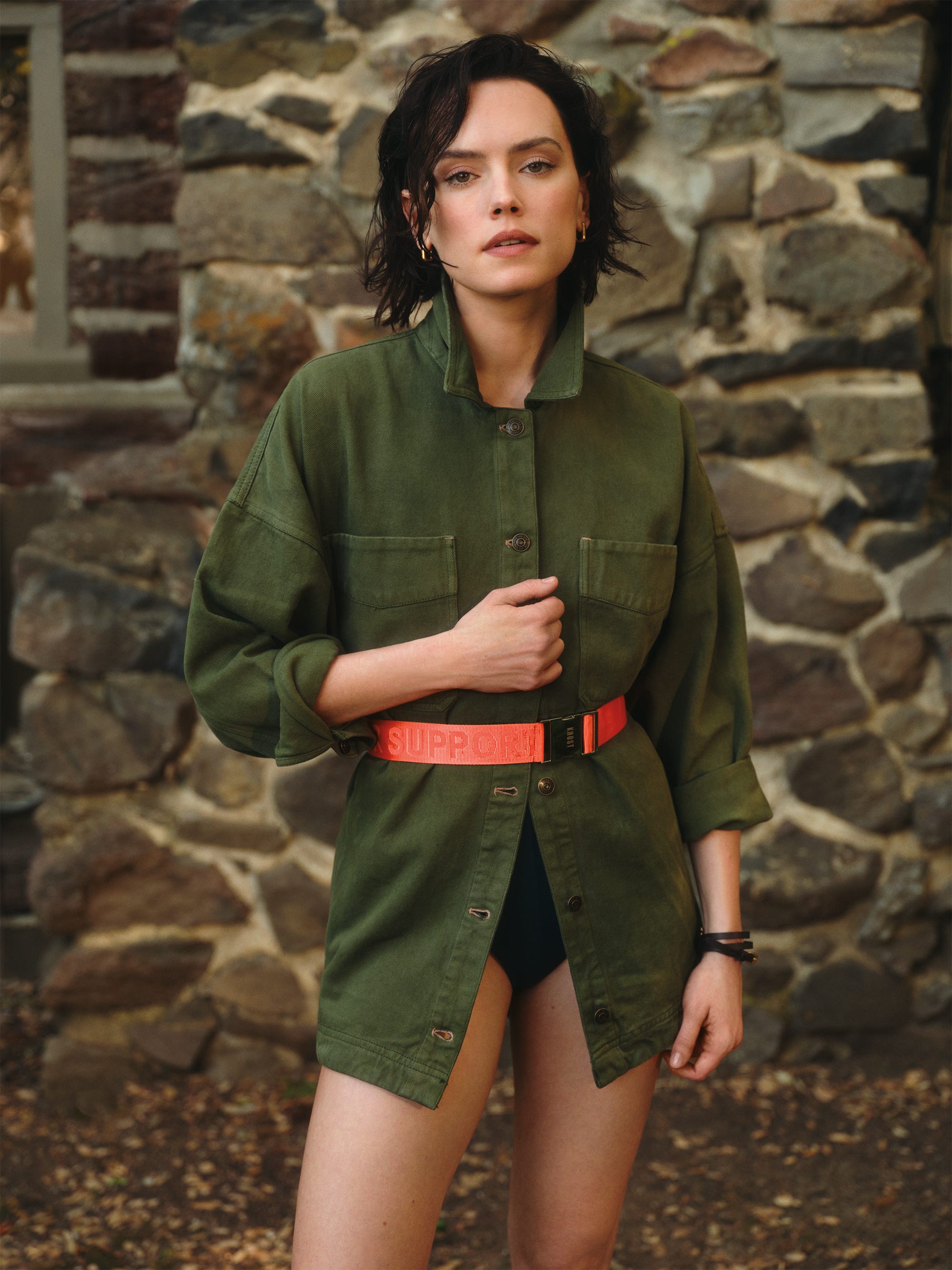 daisy-ridley-utility-jacket-66a19e232890d.jpg?crop=1xw:0.9373828271466067xh;center,top&resize=2048:*