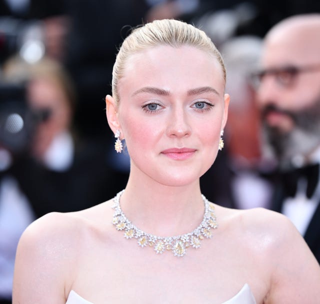 Dakota Fanning’s The Bell Jar now a TV show, Kirsten Dunst exits