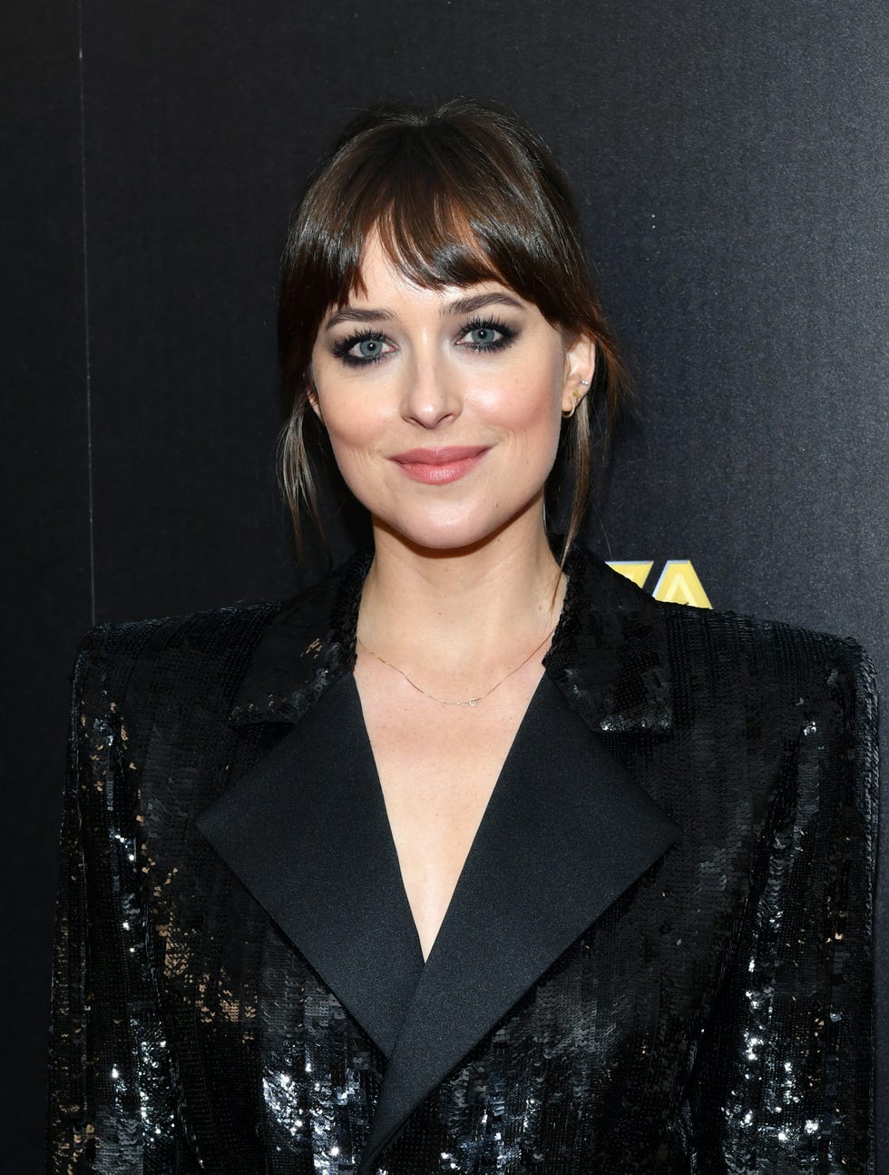 dakota johnson   winter hair styles