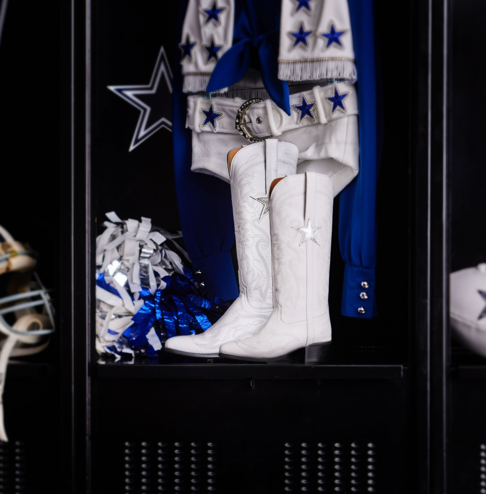 The Dallas Cowboys Cheerleaders Iconic Uniforms Have a Fascinating Backstory