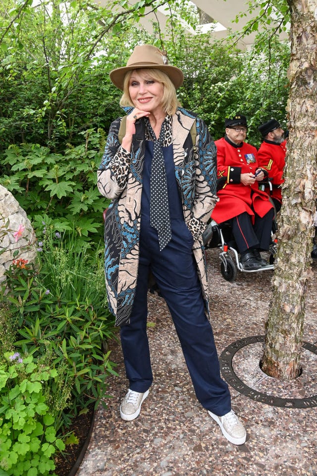 Dame Joanna Lumley looks effortlessly chic at Chelsea Flower Show