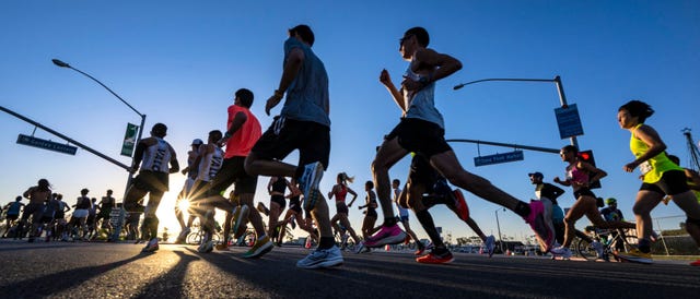 thousands turn out for dana point's 45th annual turkey trot