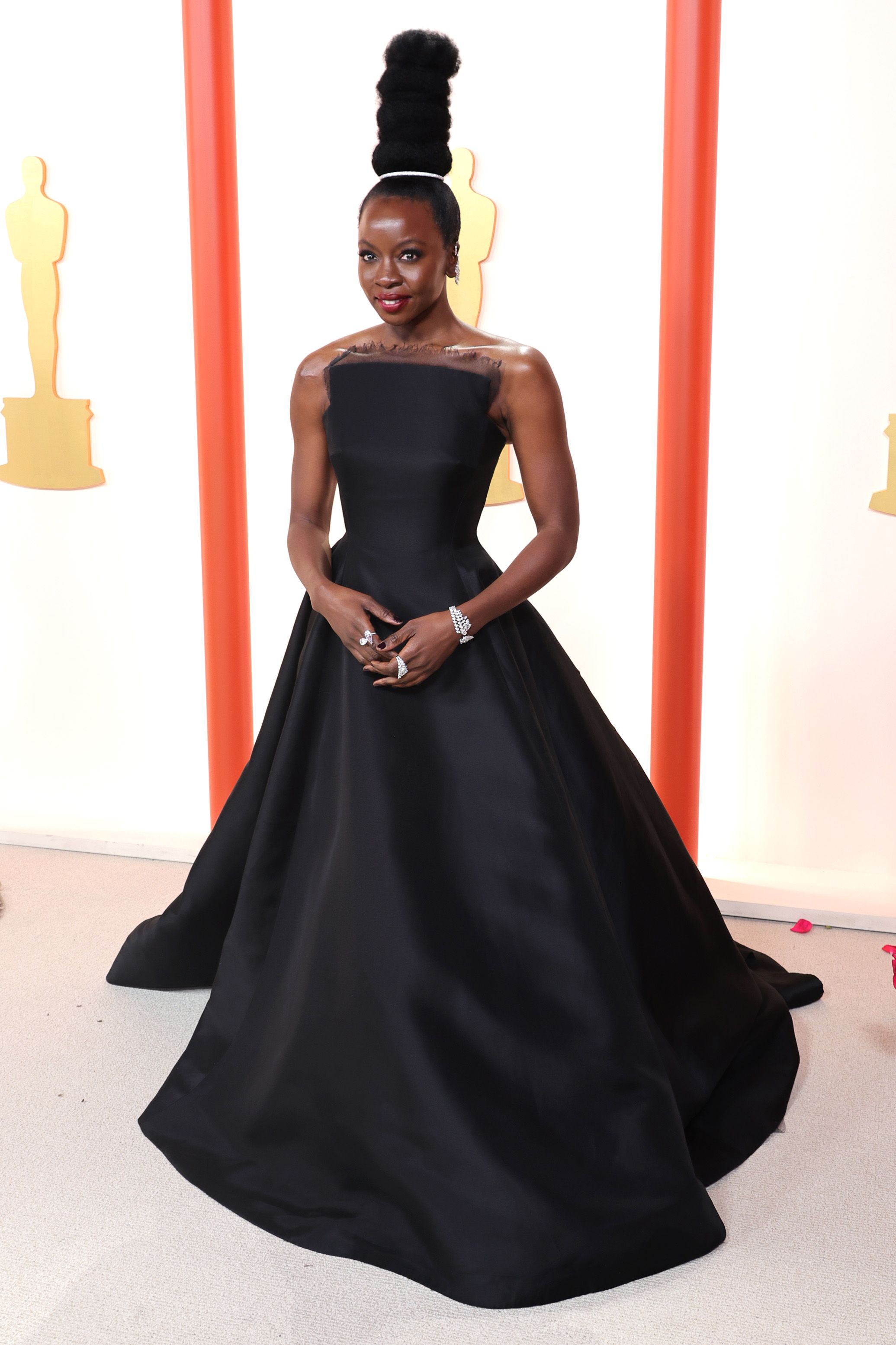 Oscars Fashion 2022: Best Academy Awards Red Carpet Dresses – Photos –  StyleCaster