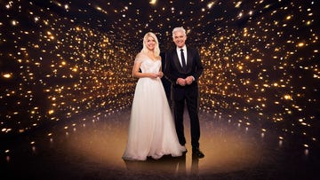 dancing on ice, holly willoughby and phillip schofield