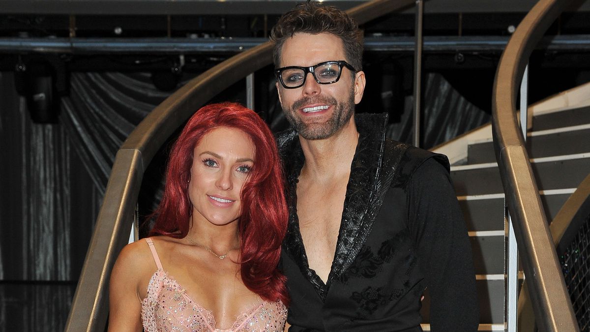 'Dancing With the Stars' Fans Are Very Worried About Bobby Bones After Last Night
